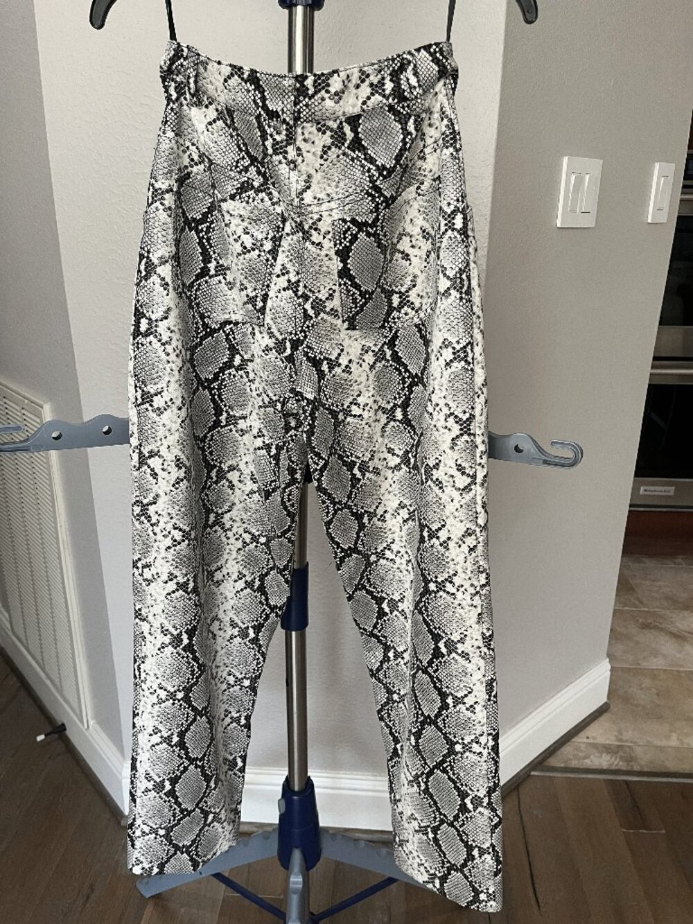 LPA Revolve White Marco Snake Print Sequined Barrel Leg Pant Size XSmall